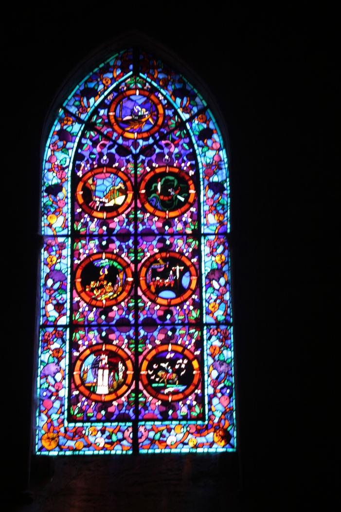 window in Abbaye de Fontfroide